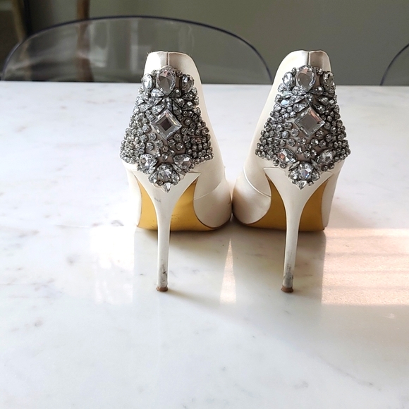 White satin Ted baker heels - Picture 2 of 6